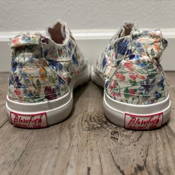 BlowFish Fashion Floral Sneakers Girls Size 4 - Picture 4 of 7